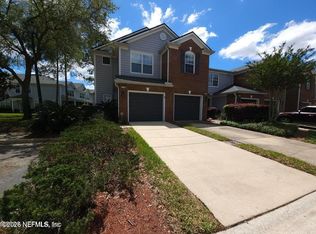 13366 Stone Pond Dr, Jacksonville, FL 32224