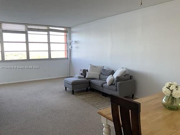 5th image of 1301 Miami Gardens Dr #Penthouse 14w