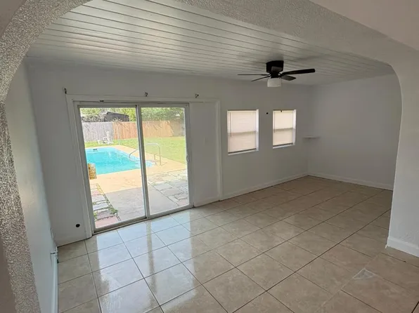 28 Randia Dr, Orlando, FL 32807