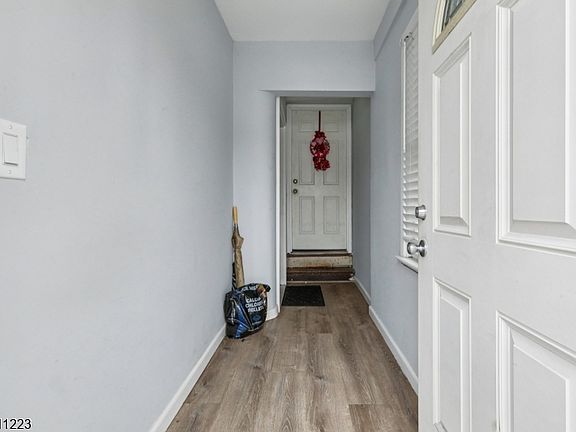 3rd image of 211 Newark Ave
