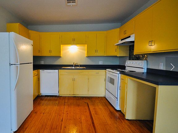 3rd image of 103 S Duncan Ave APT 4