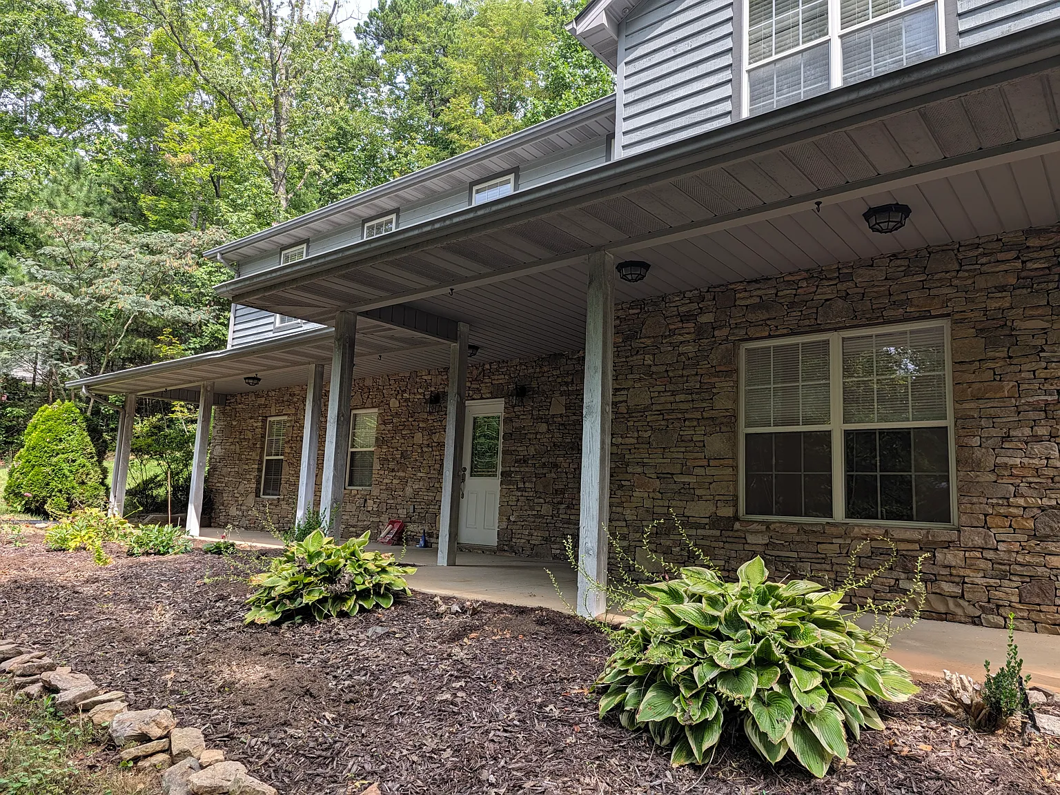 5 bed, 3404 sqft, $3,750 — Photo 1