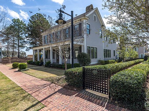 2nd image of 3454 Punkin St