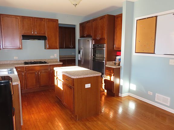 4th image of 615 Herath Ln