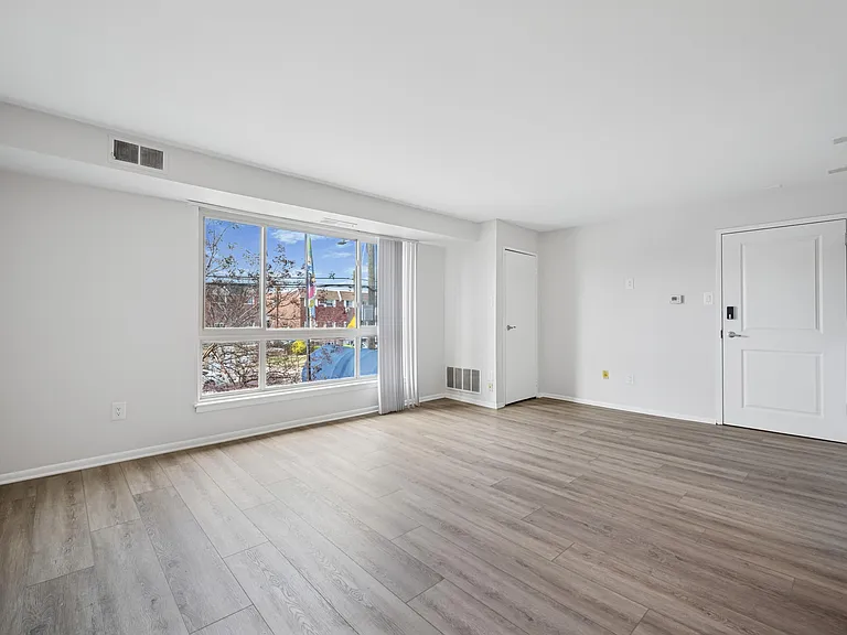 Joshua House — Photo 10