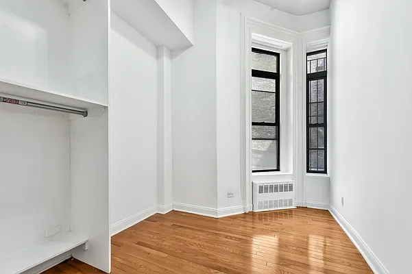 Rented by Aryeh Realty | media 2