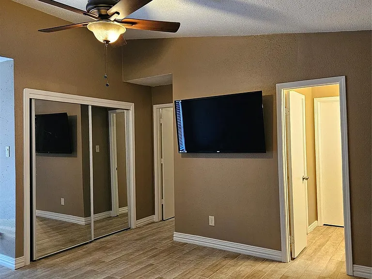 7832 Green Lawn Dr #7832 — Photo 7