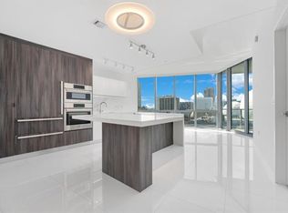 851 NE 1st Ave #1110, Miami, FL 33132