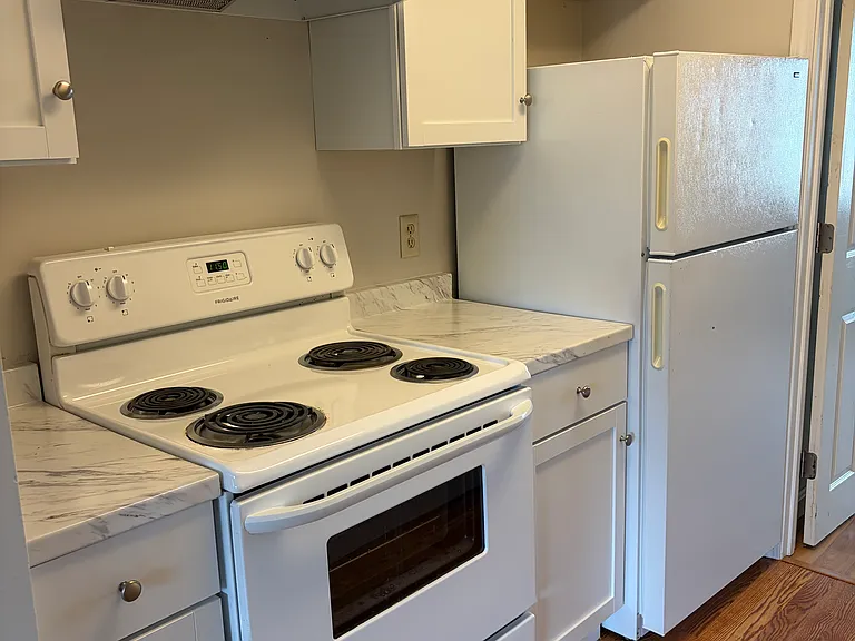 410 Portland St #G — Photo 1
