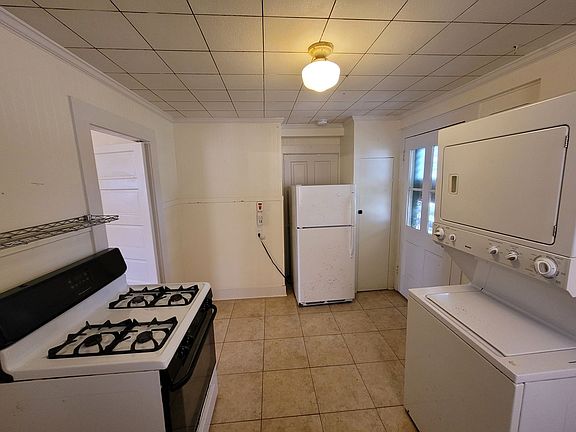 5th image of 2112 Avenue K #2116KDOWN-1