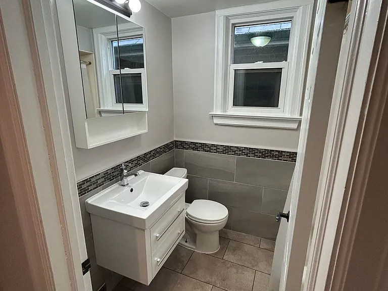 394 Whitmore Ave #MAIN — Photo 15