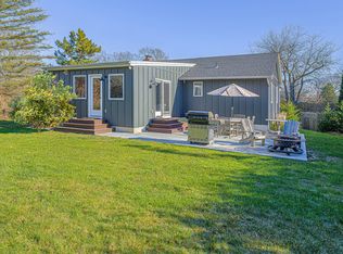 (Undisclosed Address), Southampton, NY 11968