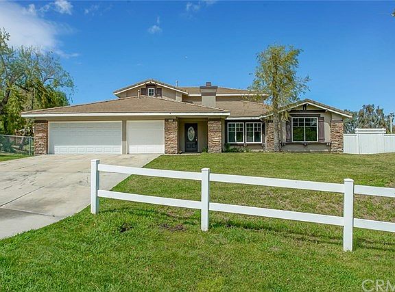 3rd image of 7230 Sackett Ct