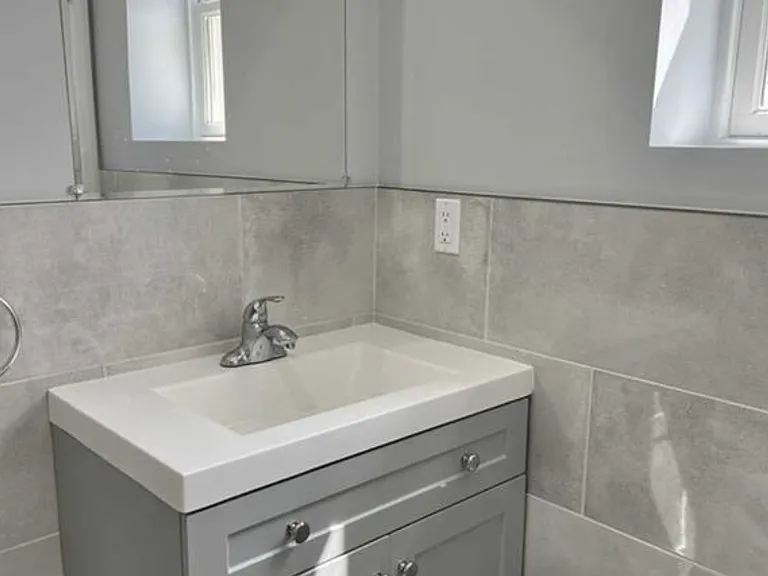 519 Cross St #1 — Photo 16