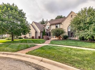 8344 Woodgate Ct, Greendale, WI 53129