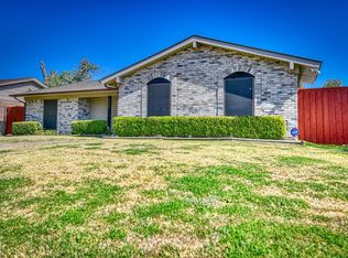 3224 Rockne Ln, Mesquite, TX 75150