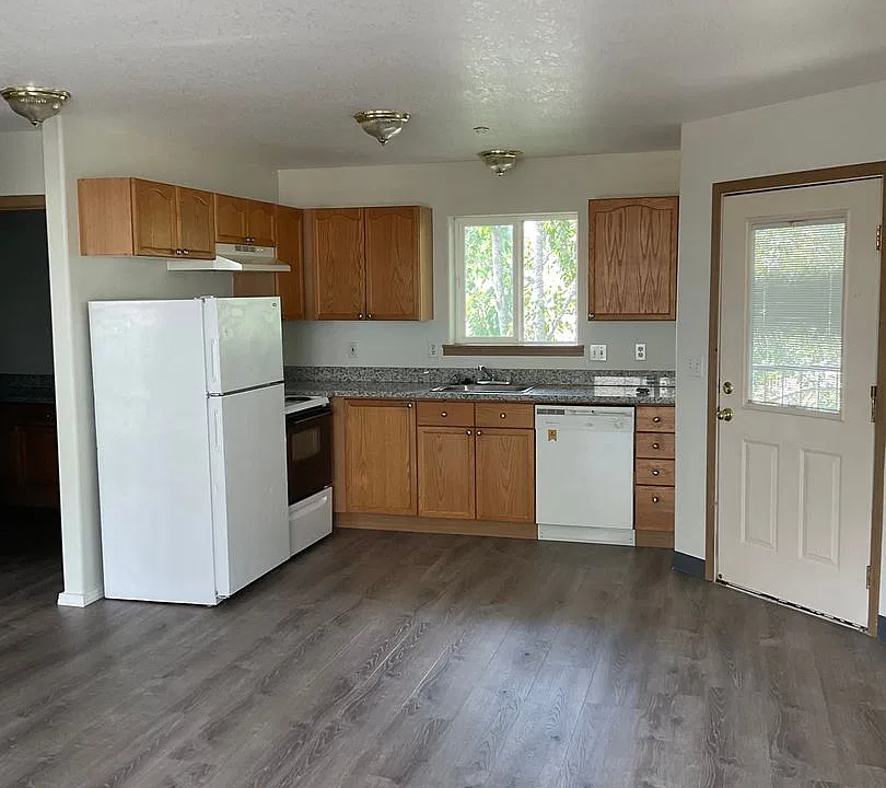Ascot Place Apartments