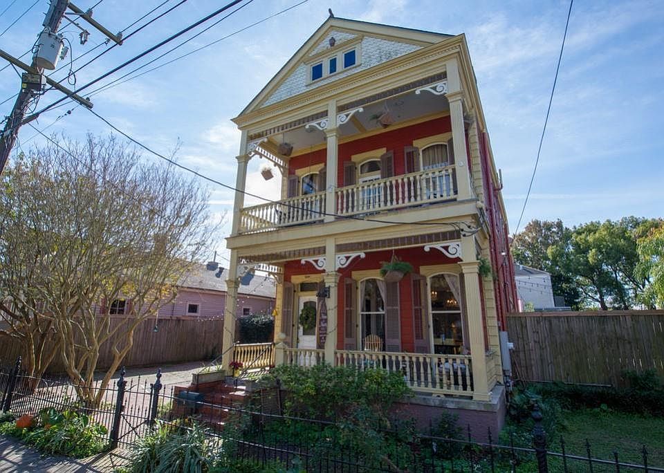 1st image of 3820 Burgundy St