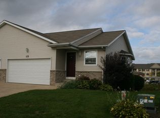 638 Wilshire Ct, Holland, MI 49423