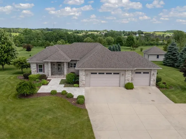 N731 Moraine DRIVE, Campbellsport, WI 53010