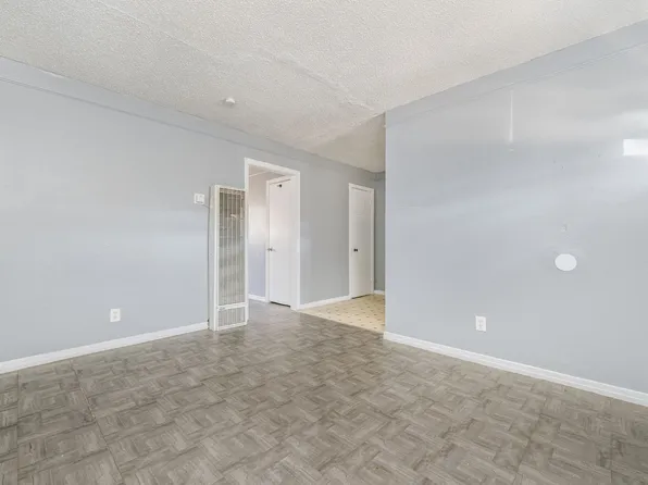 2713 SW 9th Ave #2, Amarillo, TX 79106