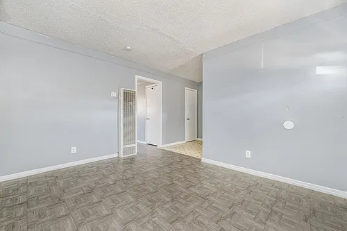 2713 SW 9th Ave #2 Photo 1