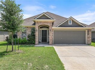 15303 Carriker Ct, College Station, TX 77845
