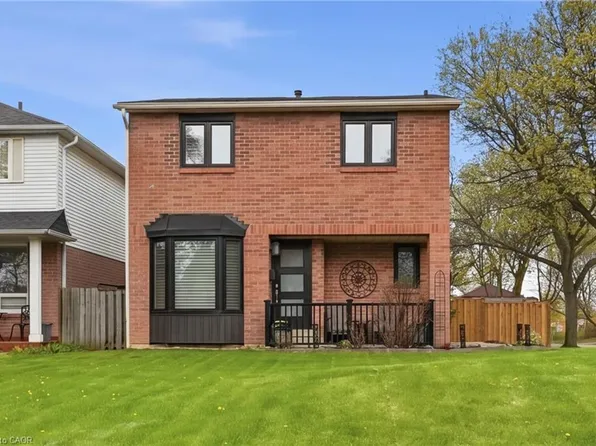 3102 Cantelon Cres, Mississauga, ON L5N 3J8