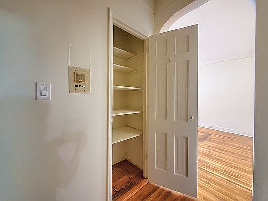 5th image of 4816 30th Ave APT 1