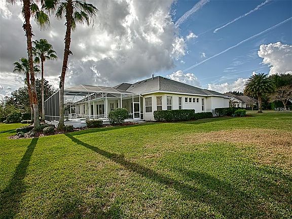 4th image of 2918 Larranaga Dr