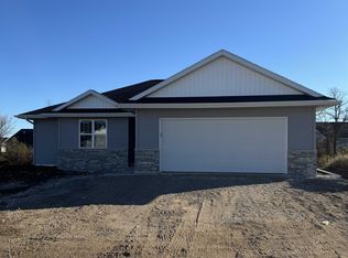 1232 Putnam Dr, Pulaski, WI 54162