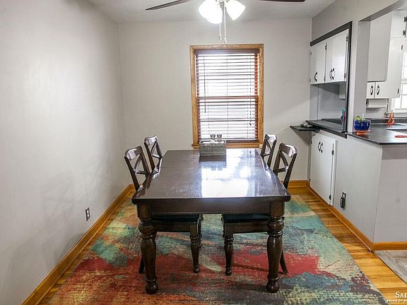5th image of 914 E Claflin Ave