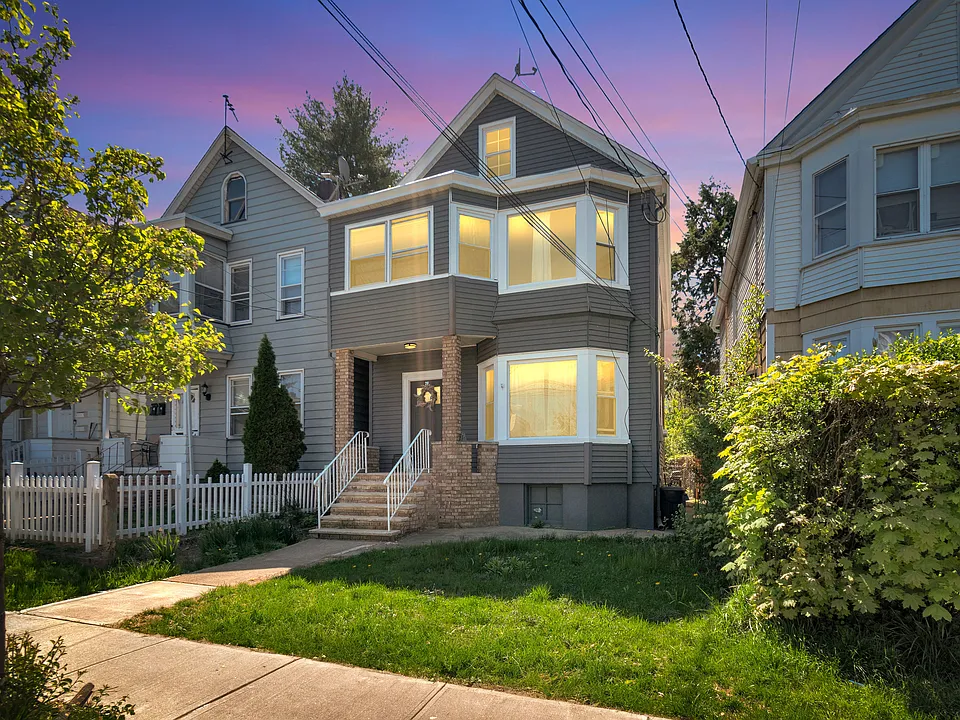 26 Grand St #2