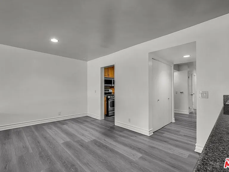 7301 Vista Del Mar Ave #A103 — Photo 17