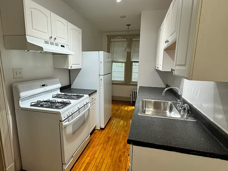 24 Sidlaw Rd #8 — Photo 6