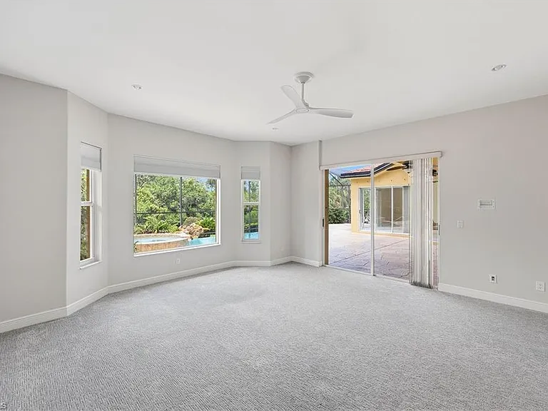 25820 Creekbend Dr — Photo 15