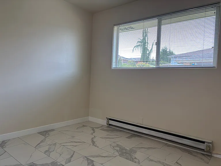203 3rd Ave S #6 — Photo 6
