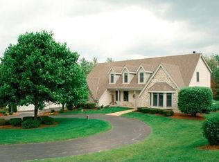 4636 Sonseeahray Dr, Hubertus, WI 53033