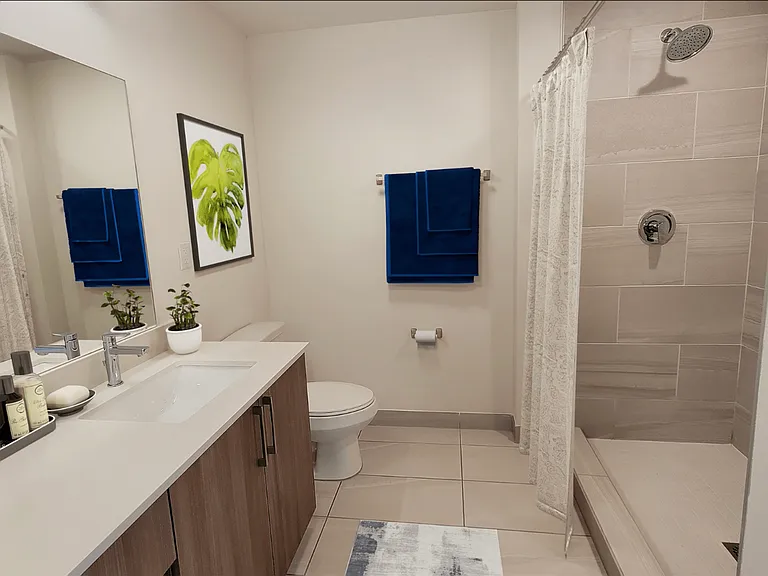Vista Lago Apartments — Photo 18