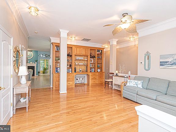 5th image of 63 Chatham Ct