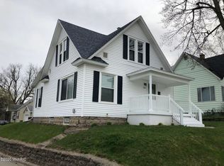 1336 Crosby St NW, Grand Rapids, MI 49504