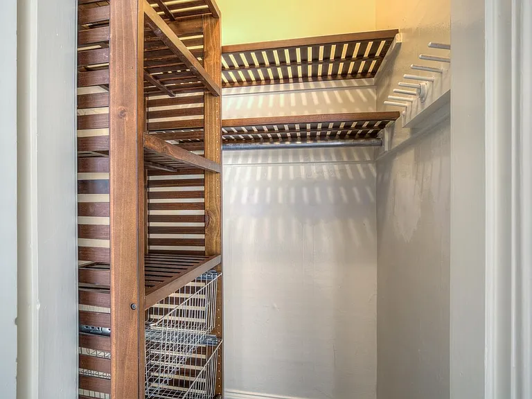 613 Pine St #3 — Photo 6