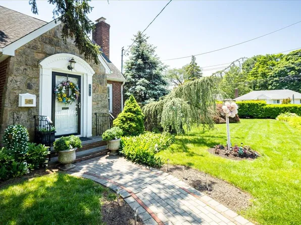 2871 Willard Avenue, Oceanside, NY 11572