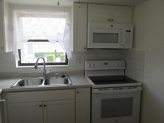 3rd image of 2611 W BARKLEY Drive W #E
