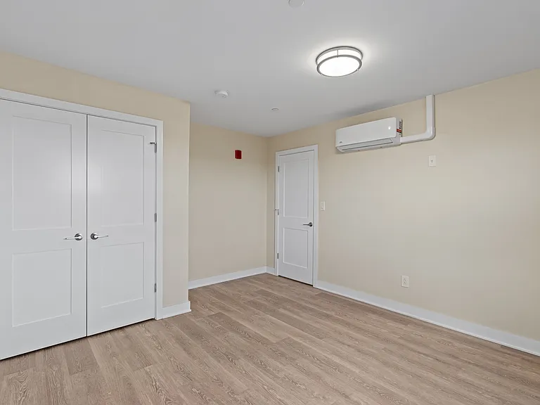 Wakefield Station Apartments — Photo 10