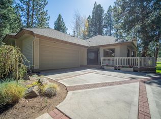 60717 Willow Creek Loop, Bend, OR 97702