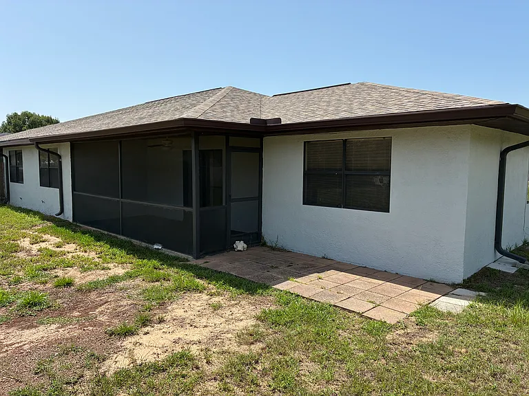 2130 W Silver Hill Ln — Photo 14