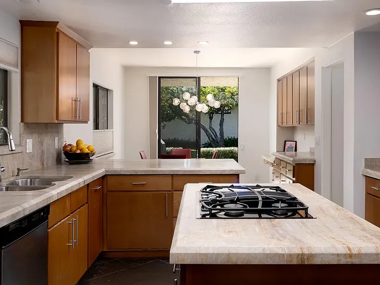 1511 E Twin Palms Dr — Photo 16