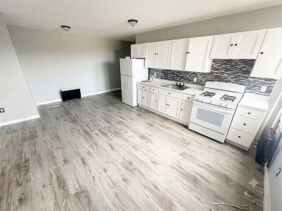 5th image of 2288 Mott Ave APT 5B