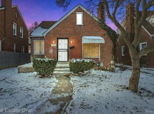 10445 Nottingham Rd, Detroit, MI 48224